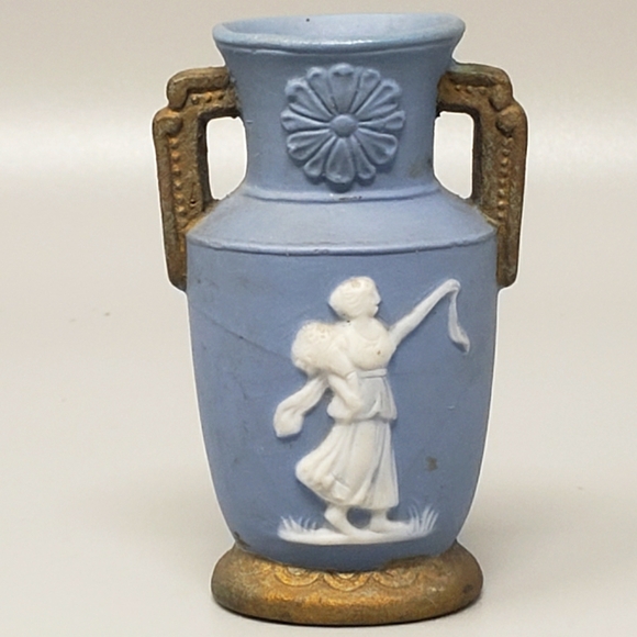 Vintage Porcelain Japanese Mini Vase - Picture 1 of 9